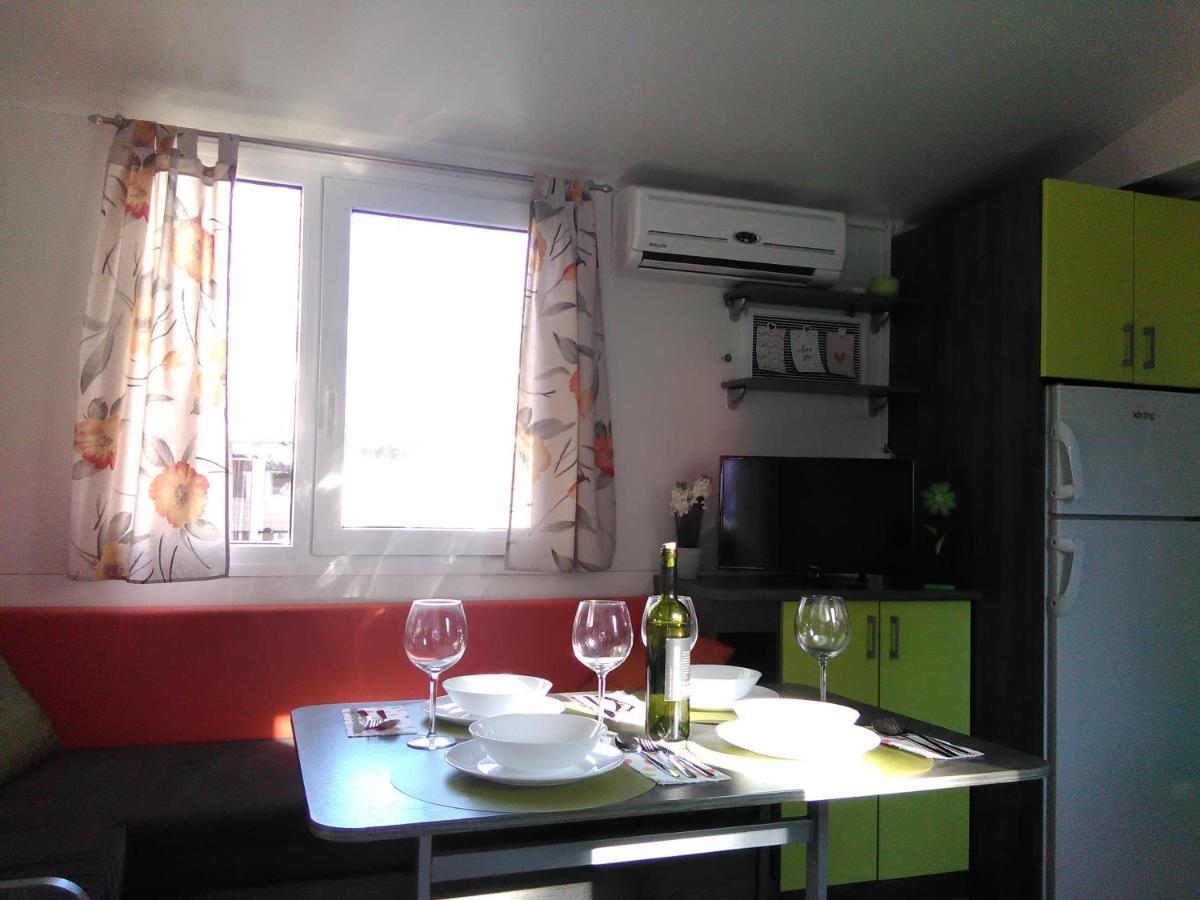 Villa Jadranka Pakoštane Buitenkant foto